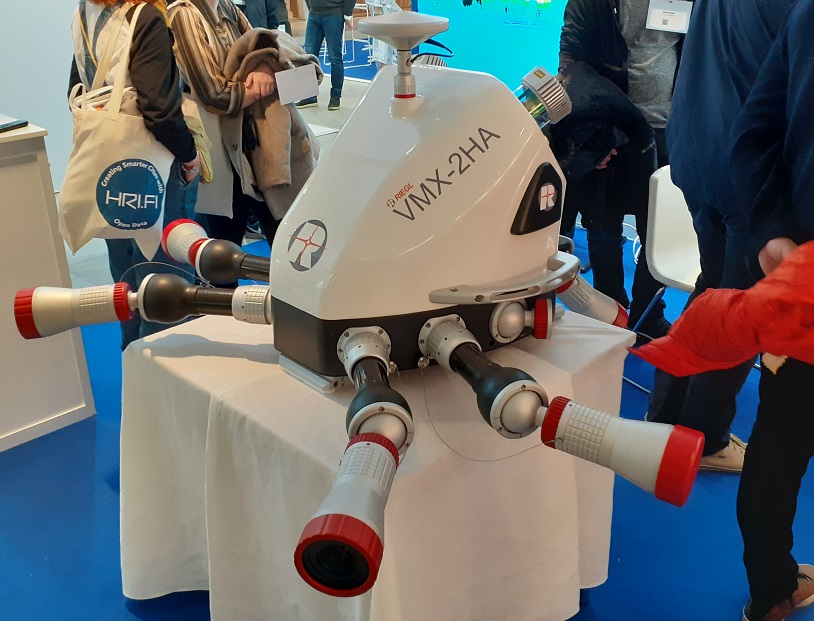 Mobiilikeilainta käytetään esimerkiksi auton katolle asennettuna. Sen keilaimet ja kamerat tuottavat tehokkaasti ympäristöä kuvaavia pistepilviä.